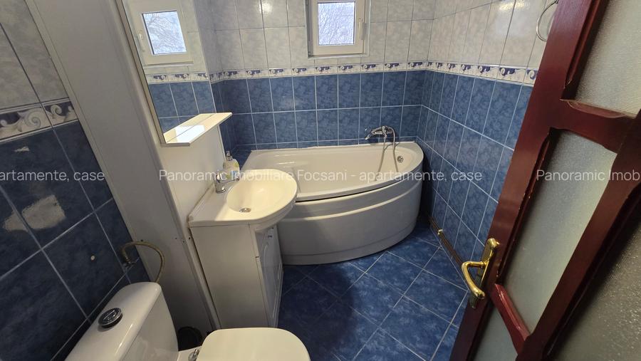 Apartament 4 camere de vanzare, etajul 2, Focsani - 22