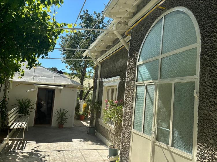Vand casa in Braila cu 5 camere din caramida  - 2
