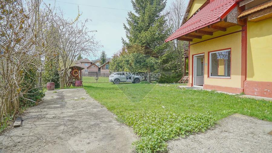 Comision 0% | Pensiune/Vilă 11 camere în Fundata - 49