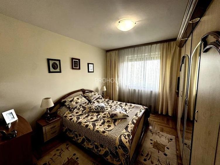 Cornisa - apartament 2 camere decomandate - bucatarie mare - hol mare patret - 6