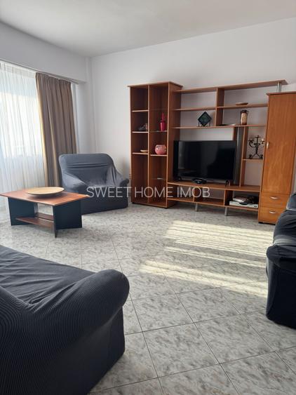 Unirii-piata alba iulia - 3