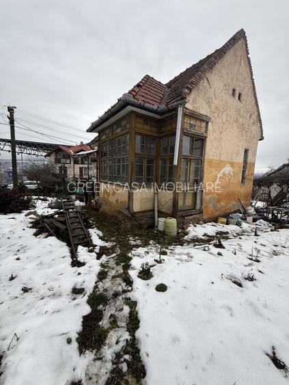 Casă demolabilă, teren 461 mp, Intersecția 7 străzi, zona Gruia - 2
