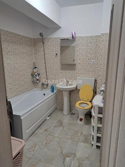Vand apartament cu 3 camere str Nazuintei Nr 10 Adm Residential Bragadiru - 9