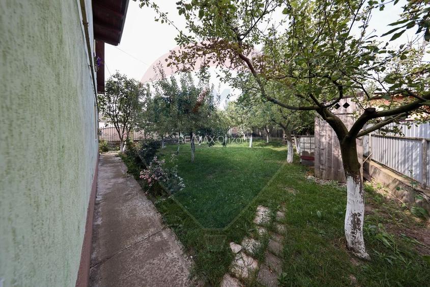 Casa si Spatiu comercial  în zona Centrala Secele - 6
