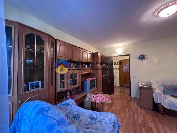 Garsoniera de vanzare  ETAJ 2 Cartier Darmanesti - 4