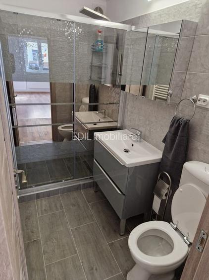 Apartament de vânzare, 3 camere, 61 mp, zona Facultatea de Litere - 7