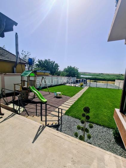 Pensiune turistica de vanzare in Corbu vedere lac afacere la cheie - 24