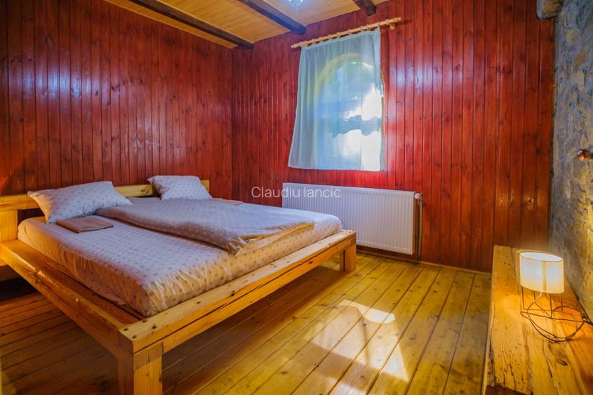 Cabană 270 mp, 12 locuri, Râușor Retezat, 600 m de pârtie, renovată 2022 - 13