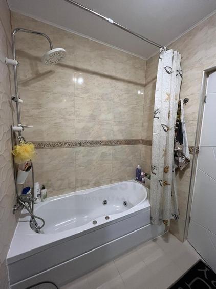 Apartament 76 mp utili 2 bai 2 balcoane parcare subterana in Turnisor