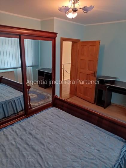 casa / vila Gavana 3  , mobilata / utilata , finisaje clasice ! - 10