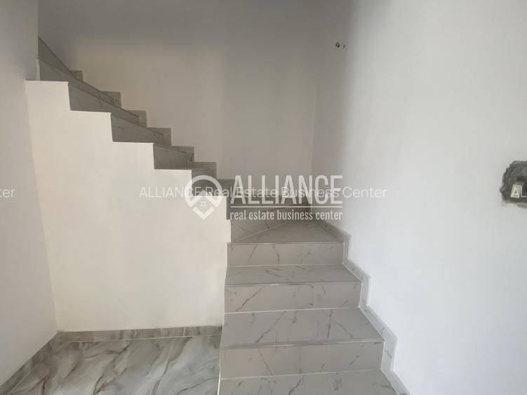 VALU LUI TRAIAN(COD 07) -Casa P+M 5 camere cu teren de 300 mp - 5