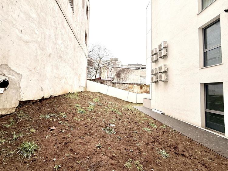 Tribunal Bulevardul Unirii 2 camere 147 mp 60 utili terasa 6 mp curte 81 mp 2025 - 16