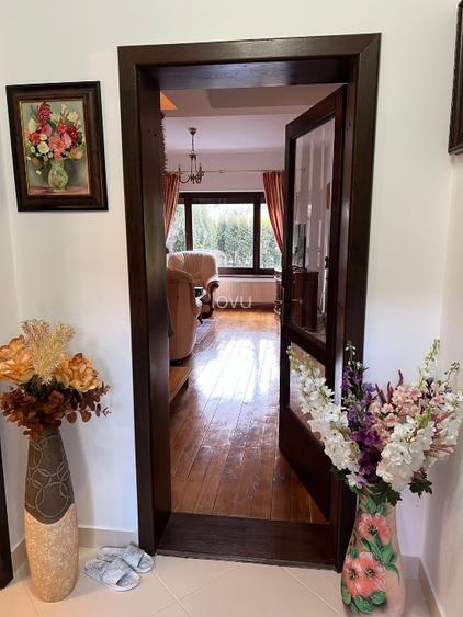 Vand vila eleganta, Busteni, vedere Cruce Caraiman, toate utilitatile - 2