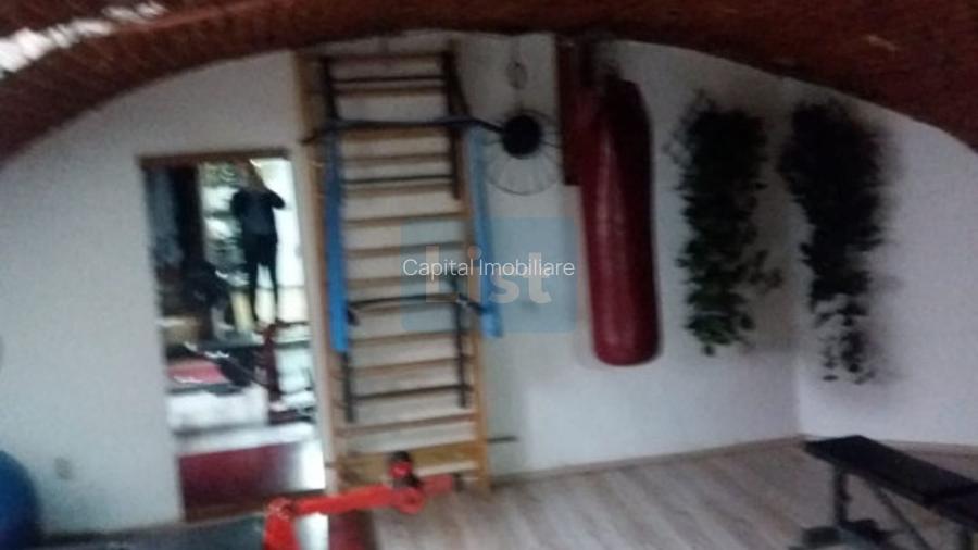 Casa la curte comuna pe 3 nivele, 300mp utili 0% comision - 14
