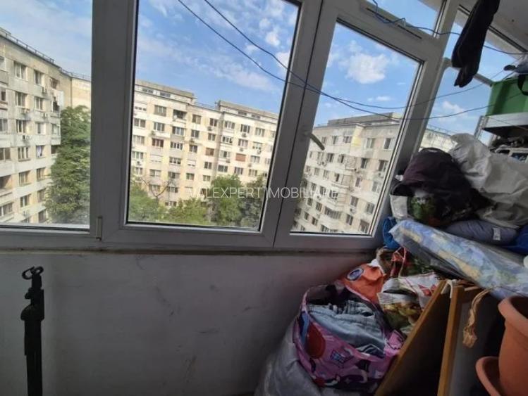 Metrou 1 Decembrie 1918, 2 cam, decom, loc de parcare, et. 7/10 - 9