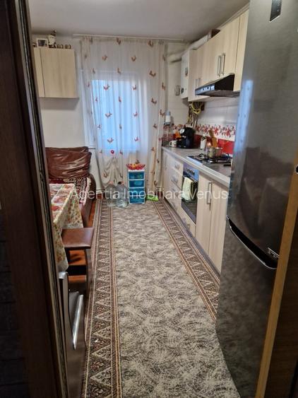 	Apartament 4 camere zona Directia Muncii - 4