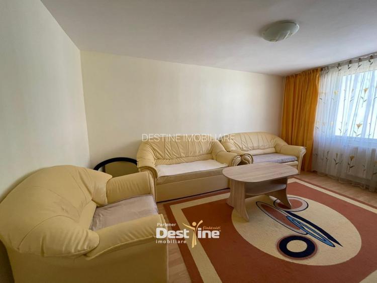 Inchiriez apartament 4 camere in zonǎ centralǎ, Piatra Neamt - 3