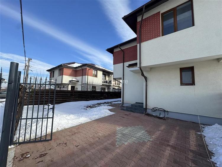 VANZARE VILA CELOFIBREI 4 CAMERE CURTE | TEREN | COMPLEX TOATE UTILITATILE - 8