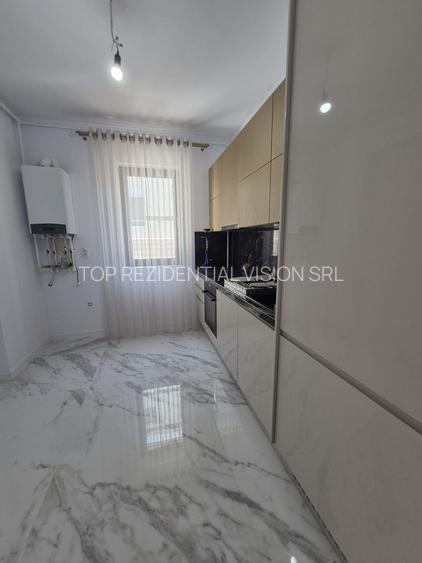 2 Cam. Curte 49 mp. 1 Decembrie 1918 - 3