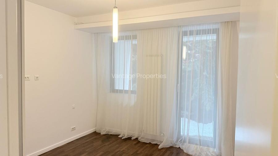 Parter cu terasa | piscina exterioara | receptie si paza | Aviatorilor - 16