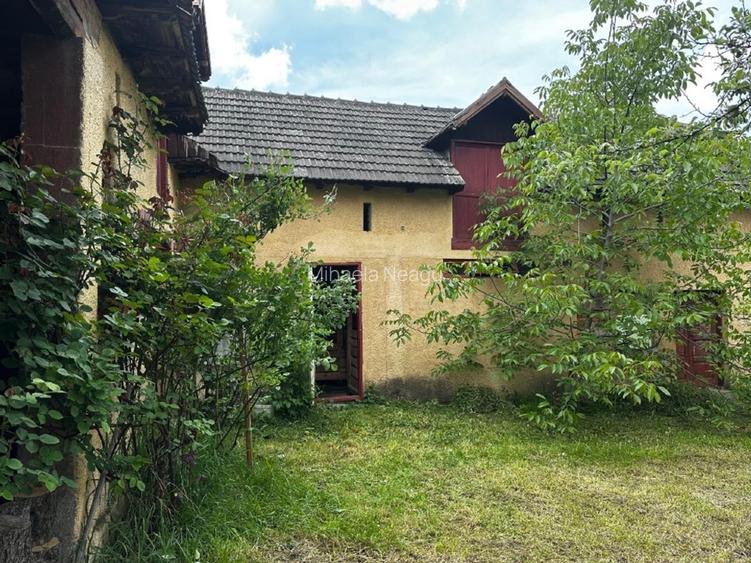 Casa 11 camere la sat cu anexe, teren, utilități, 30 km de Sinaia - 6