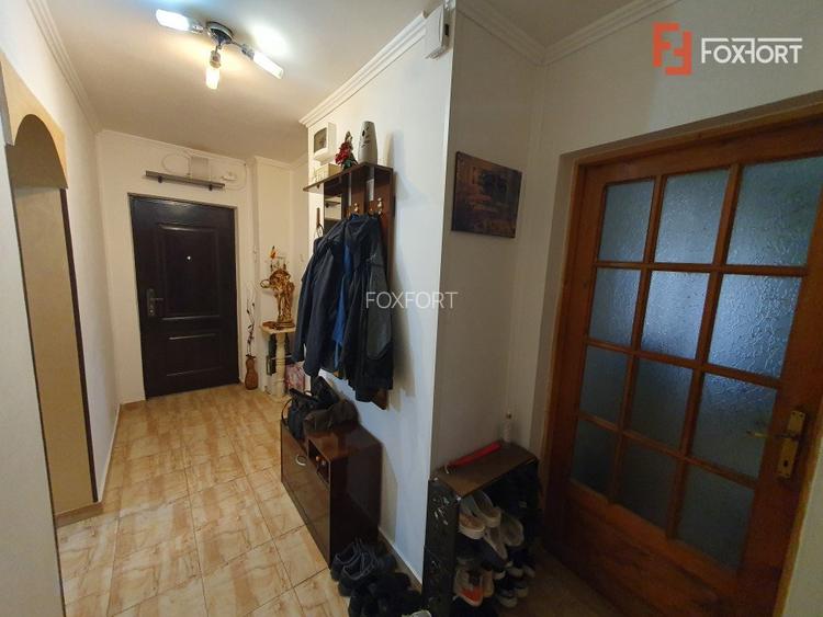Apartament cu 2 camere decomandat, cladire istorica - Sinaia - 23