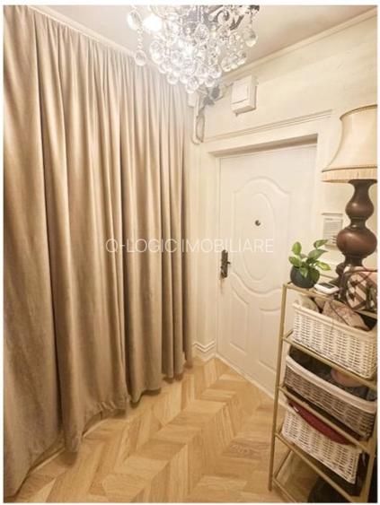 Garsoniera libera la vanzare, recent renovata zona Piata Astra - 5