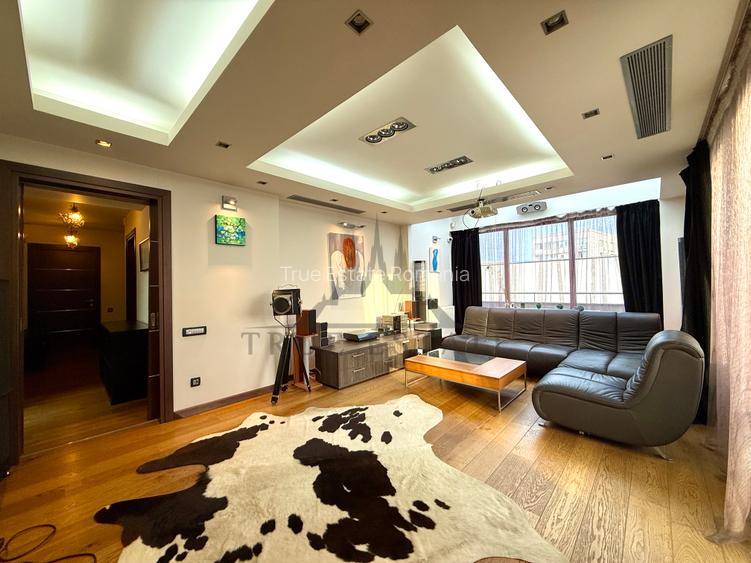 Penthouse unic- British School si UNATC- vedere panoramica spre zona de case - 16