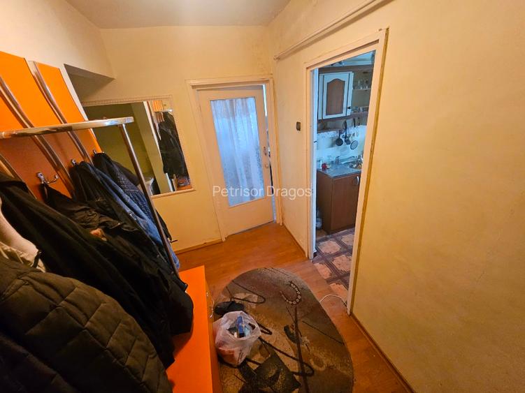 Apartament 3 camere, Onești, zona de sus - 10