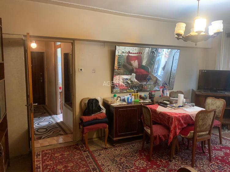 Mihai Bravu-stradal-Rond Baba Novac - 3