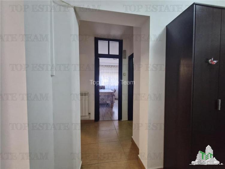 Apartament 2 camere, spatios, zona Primo - 12