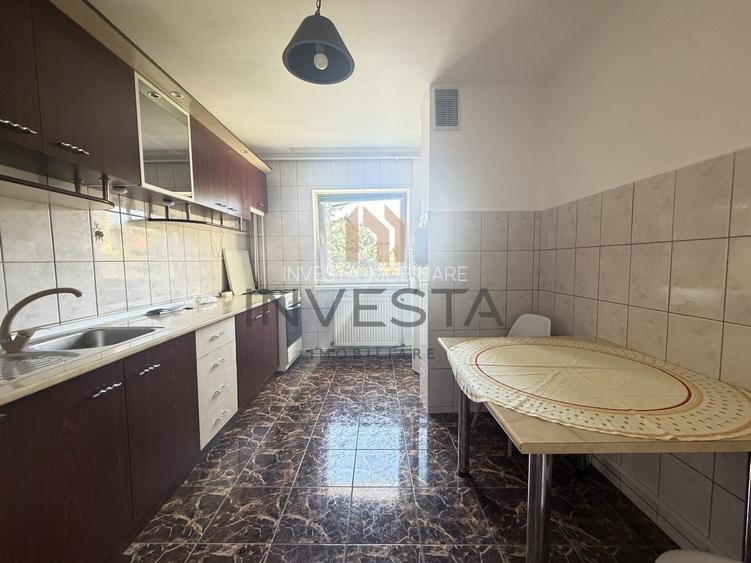 Apartament cu 2 camere ,  decomandat,  Etaj intermediar,  Zorilor - 4