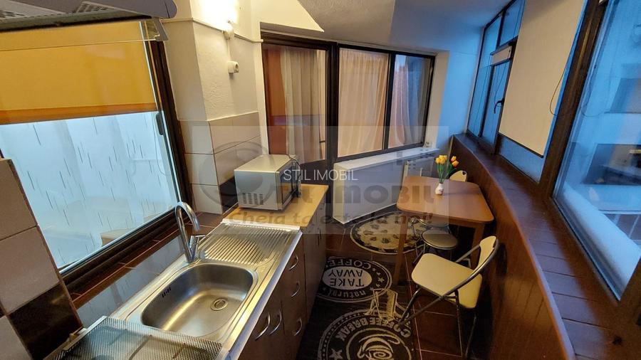 APARTAMENT 2 CAM PACURARI IN SPATE LA PETROM 360 EURO - 4