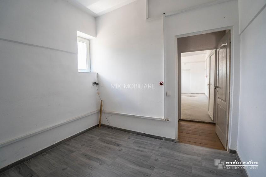 Hala compartimentata Calea Baciului - 3