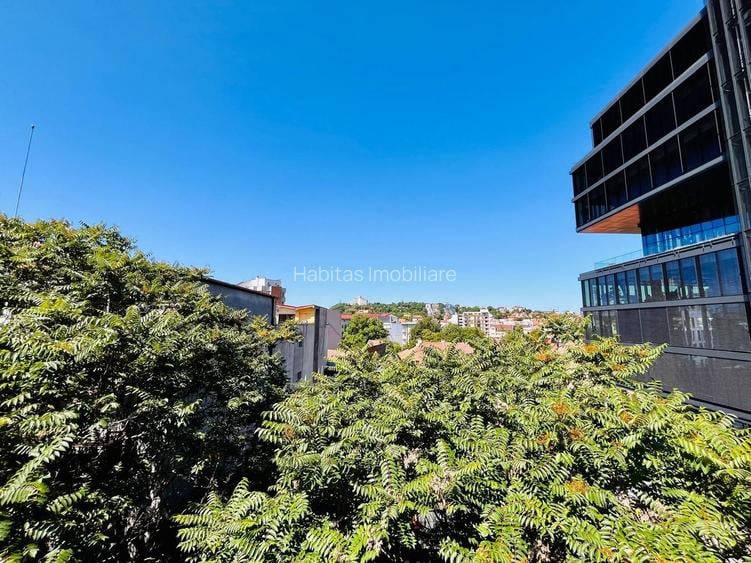 Apartament cu 3 camere și terasă panoramică| Centru • 0% comision - 15