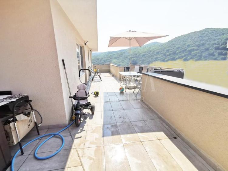 Apartament 3 camere de vanzare in Floresti - 7