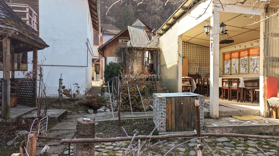 Proprietate cu potențial, 2 case și teren generos, Bran – Predelut - 5