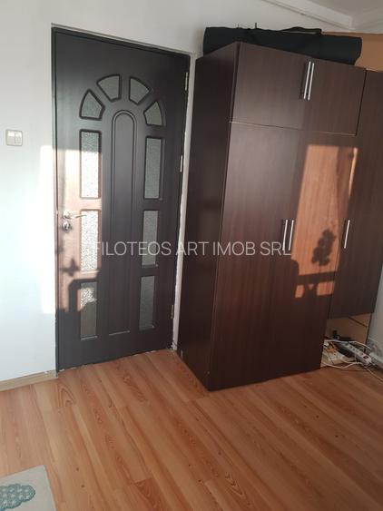 Vanzare Garsoniera decomandata Bloc Mixt Crangasi - 4