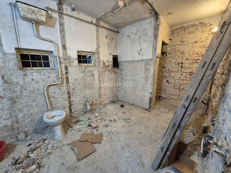 Casa S+P+1+Pod - 210,73 mp + teren 176 mp - zona Baicului - Gara Obor - 9