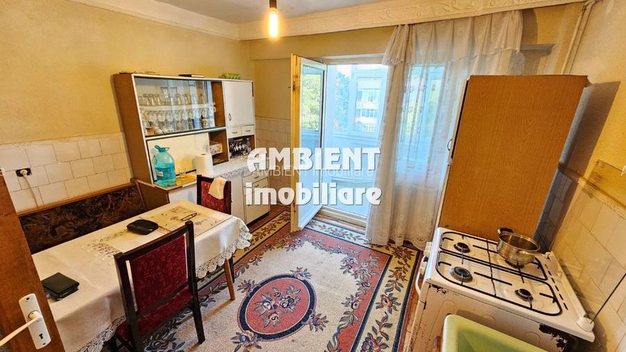 Apartament cu 3 camere, 94 mp, zona TRAIAN - PRIMARIE; - 9