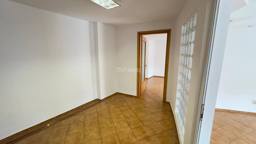 Vila cu 4 camere D+P+1 | Piata Unirii | Bd. Marasesti | 2 locuri parcare - 4