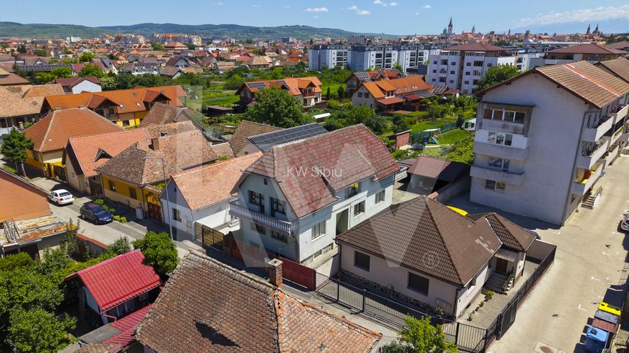 Casă 6 camere D+P+M-238 mp utili, 514 mp curte, Zona  Cartier Kogalniceanu - 2
