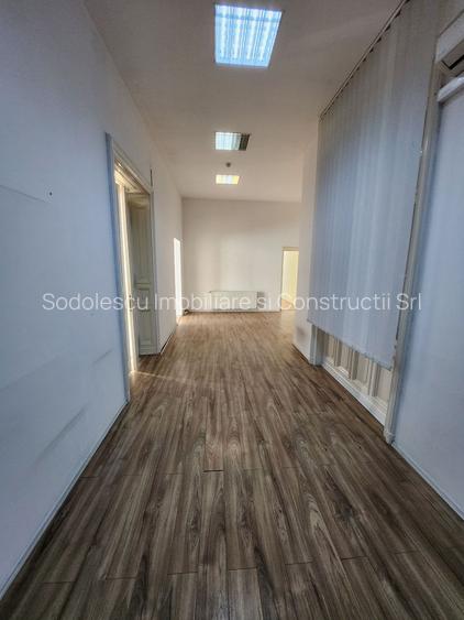 Spațiu de birouri de 200 mp de închiriat în zona Central - 6