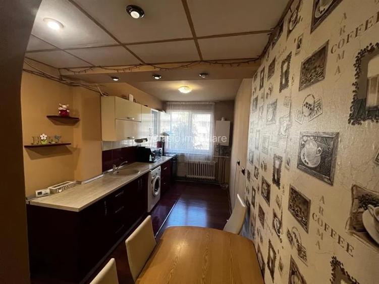 Vanzare apartament 3 camere decomandate modern in Grigorescu- zona Coloane - 4