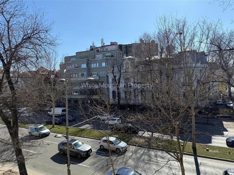 Apartament 3 camere, ultracentral, oportunitate spațiu cabinete/birouri, La - 8