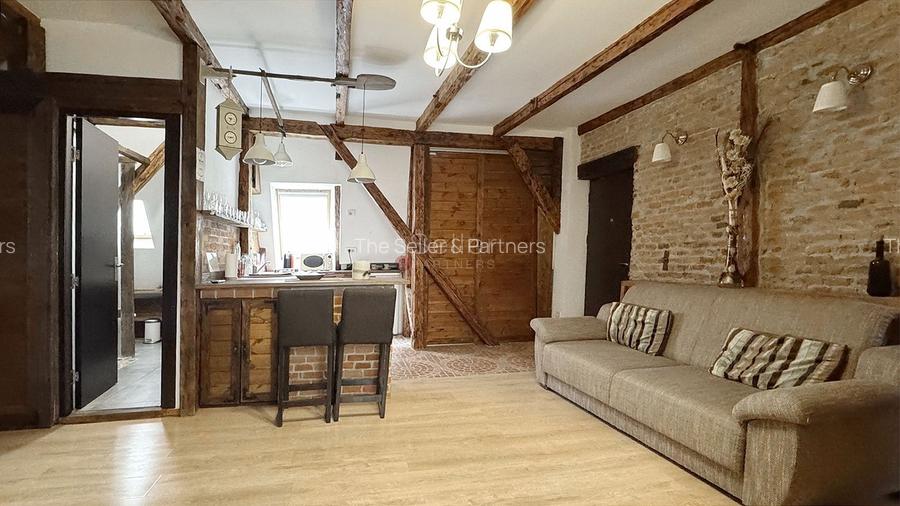 Investitie in Centrul Istoric: Apartament + Pivnita (Crama) - 6