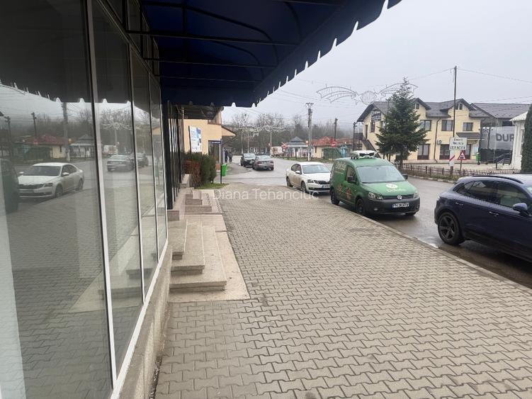 Spatiu comercial cu vad deosebit - 3