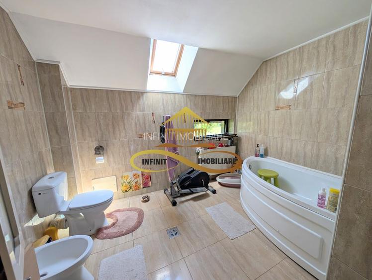 Casă în Traian, poziție excelentă! - 23