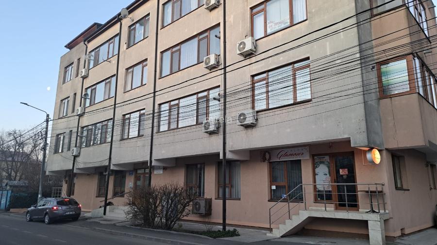 Apartament 3 camere mobilat si utilat complet, parcare subterana - 2