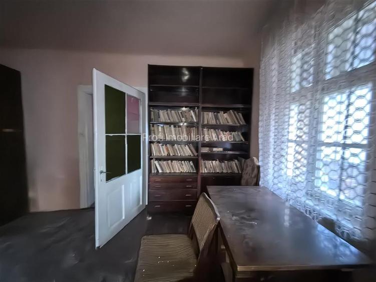 Casa cu 3 camere si pivnita in Lipova - 7